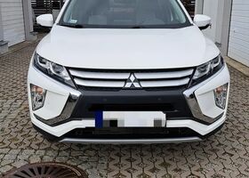 Мицубиси Eclipse Cross, объемом двигателя 1.5 л и пробегом 54 тыс. км за 18143 $, фото 3 на Automoto.ua