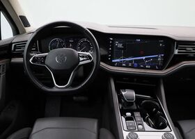 Фольксваген Туарег 2020 у Європі на Automoto.ua Чорний Фольксваген Туарег, об'ємом двигуна 3 л та пробігом 52 тис. км за 69944 $, фото 6 на Automoto.ua