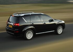 Пежо 4007, Внедорожник / Кроссовер 2007 - н.в. 2.4 i 16V AT (170 Hp)