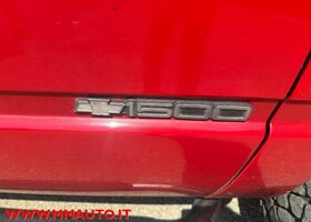 Шевроле Сильверадо 1998 в Европе на Automoto.ua Красный Шевроле Сильверадо, объемом двигателя 6.47 л и пробегом 181 тыс. км за 20652 $, фото 3 на Automoto.ua