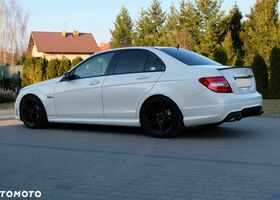 Мерседес Ц-Класс 2011 в Европе на Automoto.ua Белый Мерседес Ц-Класс, объемом двигателя 6.21 л и пробегом 28 тыс. км за 54480 $, фото 3 на Automoto.ua
