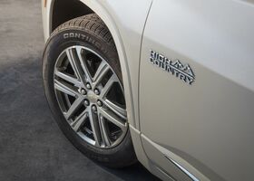 Подобрать комплектацию нового Chevrolet Traverse 2021 на AutoMoto.ua