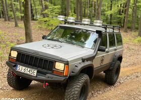 Джип Cherokee, об'ємом двигуна 3.96 л та пробігом 151 тис. км за 11771 $, фото 9 на Automoto.ua