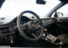 Порше Масан, объемом двигателя 1.98 л и пробегом 1 тыс. км за 66048 $, фото 7 на Automoto.ua