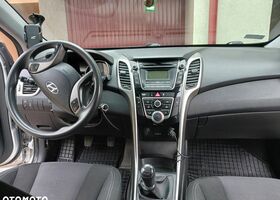 Хендай i30, объемом двигателя 1.4 л и пробегом 220 тыс. км за 6156 $, фото 8 на Automoto.ua