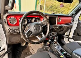 Джип Вранглер 2020 в Европе на Automoto.ua Белый Джип Вранглер, объемом двигателя 2.14 л и пробегом 115 тыс. км за 46462 $, фото 10 на Automoto.ua