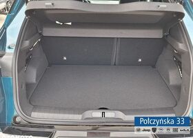 Альфа Ромео Джуниор 2025 в Европе на Automoto.ua Синий Альфа Ромео Джуниор, объемом двигателя 1 л и пробегом 7 тыс. км за 31693 $, фото 4 на Automoto.ua