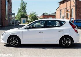 Хендай i30, объемом двигателя 1.4 л и пробегом 166 тыс. км за 4319 $, фото 5 на Automoto.ua