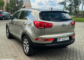 Кіа Sportage, об'ємом двигуна 1.59 л та пробігом 168 тис. км за 10994 $, фото 12 на Automoto.ua