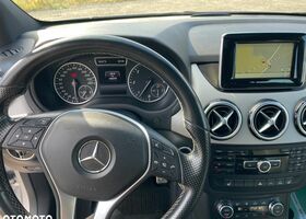 Мерседес Б-класс 2014 в Европе на Automoto.ua Серый Мерседес Б-класс, объемом двигателя 1 л и пробегом 146 тыс. км за 10872 $, фото 16 на Automoto.ua