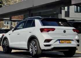 Фольксваген Ти-Рок 2020 в Европе на Automoto.ua Белый Фольксваген Ти-Рок, объемом двигателя 1.5 л и пробегом 149 тыс. км за 26762 $, фото 2 на Automoto.ua