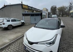 Тойота C-HR, об'ємом двигуна 1.2 л та пробігом 62 тис. км за 17905 $, фото 7 на Automoto.ua