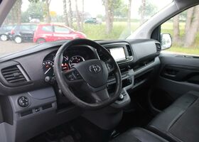 Тойота Proace Verso 2018 у Європі на Automoto.ua Білий Тойота Proace Verso, об'ємом двигуна 2 л та пробігом 114 тис. км за 9995 $, фото 10 на Automoto.ua