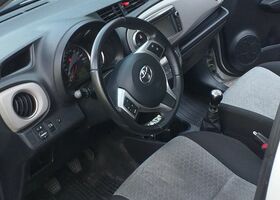 Тойота Ярис, объемом двигателя 1.33 л и пробегом 124 тыс. км за 7225 $, фото 6 на Automoto.ua