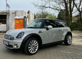 Міні Cooper, об'ємом двигуна 1.6 л та пробігом 148 тис. км за 5810 $, фото 7 на Automoto.ua