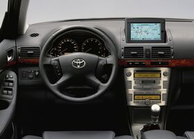 Тойота Авенсіс, Універсал 2002 - 2008 Wagon (T22) 2.0