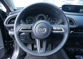 Черный Мазда CX-30, объемом двигателя 2 л и пробегом 50 тыс. км за 28250 $, фото 6 на Automoto.ua