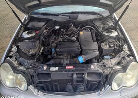 Мерседес Ц-Класс 2004 в Европе на Automoto.ua Серый Мерседес Ц-Класс, объемом двигателя 1 л и пробегом 260 тыс. км за 3229 $, фото 4 на Automoto.ua