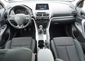 Мицубиси Eclipse Cross 2019 в Европе на Automoto.ua Мицубиси Eclipse Cross, объемом двигателя 1.5 л и пробегом 43 тыс. км за 17990 $, фото 8 на Automoto.ua