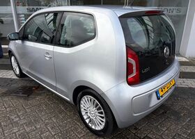 Фольксваген Ап 2013 у Європі на Automoto.ua Сірий Фольксваген Ап, об'ємом двигуна 1 л та пробігом 185 тис. км за 5250 $, фото 3 на Automoto.ua