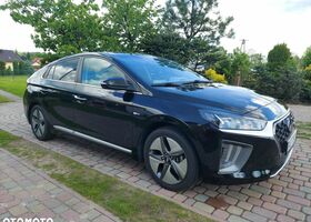 Хендай Ioniq, объемом двигателя 1.58 л и пробегом 67 тыс. км за 18380 $, фото 1 на Automoto.ua