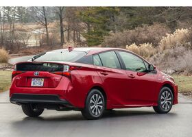 Технічні характеристики Toyota Prius 2021