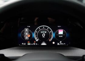 Фольксваген Golf GTE 2025 в Европе на Automoto.ua Черный Фольксваген Golf GTE, объемом двигателя 1.5 л и пробегом 10 тыс. км за 65086 $, фото 8 на Automoto.ua