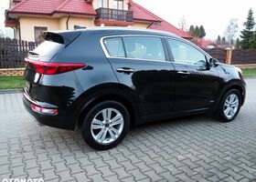 Киа Sportage, объемом двигателя 1.59 л и пробегом 103 тыс. км за 18121 $, фото 9 на Automoto.ua