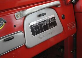 Червоний Тойота Ленд Крузер, об'ємом двигуна 3.88 л та пробігом 51 тис. км за 53888 $, фото 19 на Automoto.ua