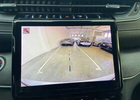 Джип Гранд Чероки 2023 в Европе на Automoto.ua Серый Джип Гранд Чероки, объемом двигателя 2 л и пробегом 29 тыс. км за 65386 $, фото 10 на Automoto.ua