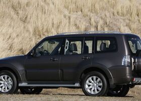 Міцубісі Паджеро, Позашляховик / Кросовер 2006 - 2010 IV 3.2 Di-DC MT 5-door (165 Hp)