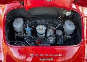 Червоний Порше 356, об'ємом двигуна 1.6 л та пробігом 65 тис. км за 226050 $, фото 5 на Automoto.ua