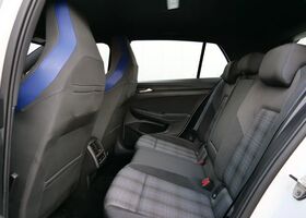 Фольксваген Golf GTE 2021 в Европе на Automoto.ua Белый Фольксваген Golf GTE, объемом двигателя 1.4 л и пробегом 73 тыс. км за 27968 $, фото 5 на Automoto.ua