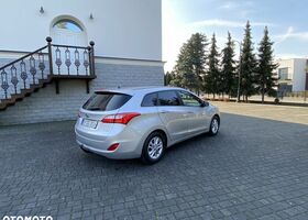 Хендай i30, об'ємом двигуна 1.4 л та пробігом 161 тис. км за 5810 $, фото 4 на Automoto.ua