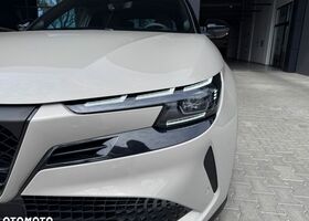 Альфа Ромео Джуниор 2025 в Европе на Automoto.ua Бежевый Альфа Ромео Джуниор, объемом двигателя 1 л и пробегом 1 тыс. км за 32906 $, фото 10 на Automoto.ua