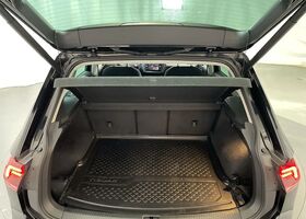 Фольксваген Тигуан 2020 в Европе на Automoto.ua Черный Фольксваген Тигуан, объемом двигателя 1.5 л и пробегом 157 тыс. км за 26151 $, фото 17 на Automoto.ua