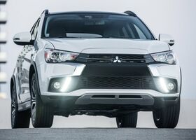 Mitsubishi Outlander 2018 на тест-драйве, фото 5