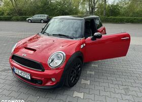 Міні Cooper S, об'ємом двигуна 1.6 л та пробігом 97 тис. км за 9287 $, фото 11 на Automoto.ua