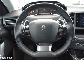 Пежо 308, объемом двигателя 1.2 л и пробегом 94 тыс. км за 14017 $, фото 33 на Automoto.ua