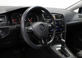 Фольксваген Гольф 2018 в Европе на Automoto.ua Серый Фольксваген Гольф, объемом двигателя 1.6 л и пробегом 67 тыс. км за 23212 $, фото 6 на Automoto.ua