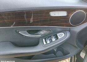 Мерседес Ц-Класс 2019 в Европе на Automoto.ua Черный Мерседес Ц-Класс, объемом двигателя 1 л и пробегом 182 тыс. км за 16925 $, фото 12 на Automoto.ua