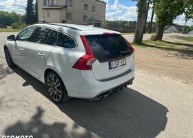 Вольво B60, объемом двигателя 1.97 л и пробегом 220 тыс. км за 9050 $, фото 18 на Automoto.ua