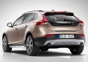 Вольво V40, Позашляховик / Кросовер 2012 - н.в. Cross Country 2.0 D4 MT (177 Hp)