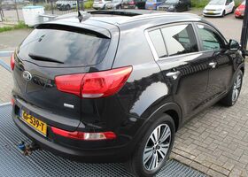 Чорний Кіа Sportage, об'ємом двигуна 2 л та пробігом 159 тис. км за 19384 $, фото 9 на Automoto.ua