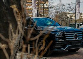 Чорний Мерседес GLS 450, об'ємом двигуна 2.99 л та пробігом 63 тис. км за 130502 $, фото 7 на Automoto.ua