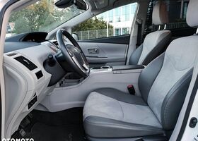 Тойота Prius Plus, об'ємом двигуна 1.8 л та пробігом 194 тис. км за 17905 $, фото 4 на Automoto.ua