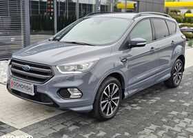 Форд Куга, объемом двигателя 2 л и пробегом 200 тыс. км за 14428 $, фото 1 на Automoto.ua