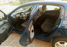 Пежо 206, об'ємом двигуна 1.36 л та пробігом 120 тис. км за 1296 $, фото 15 на Automoto.ua