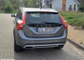 Вольво V60 Cross Country, объемом двигателя 1.97 л и пробегом 110 тыс. км за 20497 $, фото 3 на Automoto.ua