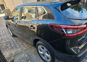 Ниссан Кашкай 2018 в Европе на Automoto.ua Черный Ниссан Кашкай, объемом двигателя 1.46 л и пробегом 99 тыс. км за 14499 $, фото 5 на Automoto.ua